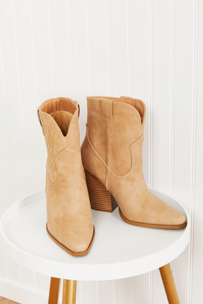 East Lion Corp Lasso My Heart Cowboy Booties