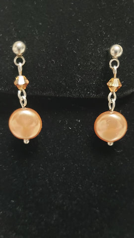 Flat Round Pearl Earring