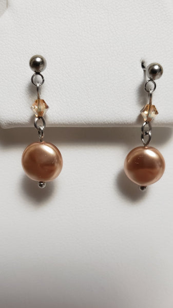 Flat Round Pearl Earring